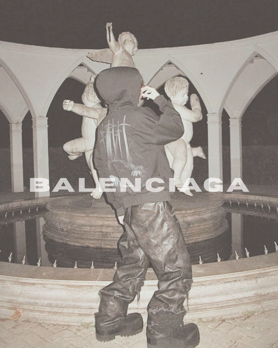 BALENCIAGA